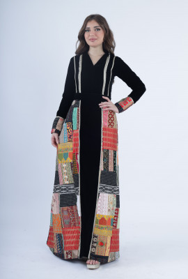 فستان أنيق بتصميم تراثي عصري