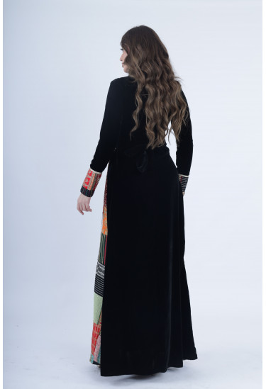 فستان أنيق بتصميم تراثي عصري