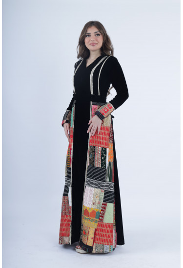 فستان أنيق بتصميم تراثي عصري