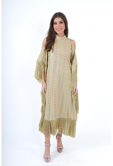 جلابية فاخرة مزينة بهدب مع نقوش دائرية ملونة