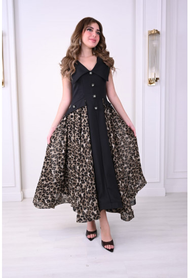 فستان  أنيق بتفاصيل نمرية جريئة