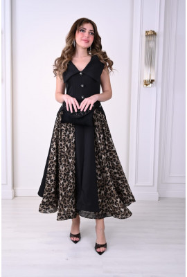 فستان  أنيق بتفاصيل نمرية جريئة