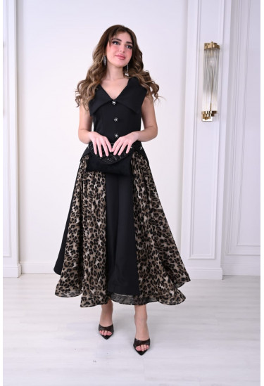 فستان  أنيق بتفاصيل نمرية جريئة