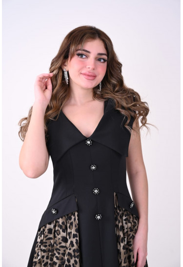 فستان  أنيق بتفاصيل نمرية جريئة