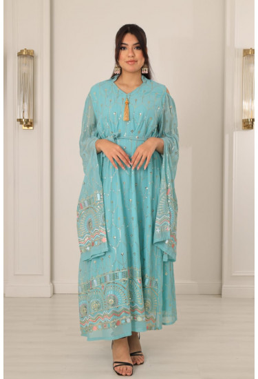 جلابية مطرزة بنمط شرقي أنيق