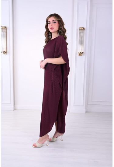 جلابيه راقيه بتصميم واسع ومريح جلابيه راقيه بتصميم واسع ومريح