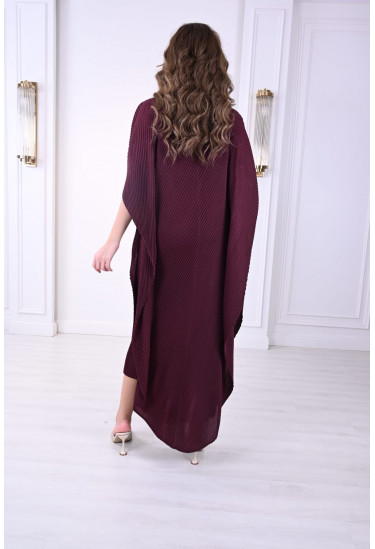 جلابيه راقيه بتصميم واسع ومريح جلابيه راقيه بتصميم واسع ومريح