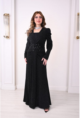 فستان سهره طويل بتطريز لامع لاطلاله مفعمه بالانوثه