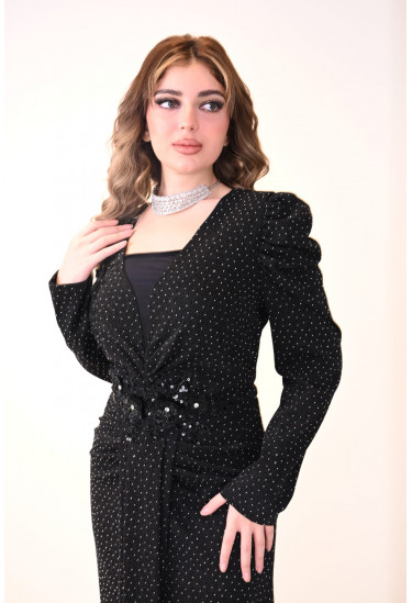 فستان سهره طويل بتطريز لامع لاطلاله مفعمه بالانوثه