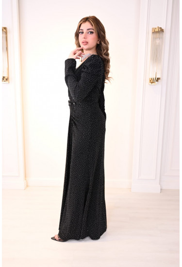 فستان سهره طويل بتطريز لامع لاطلاله مفعمه بالانوثه