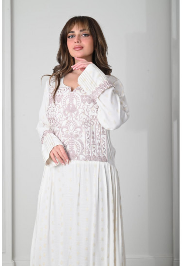 جلابيه نسائي طويله تطريز رقيق علي الصدر والاكمام جلابيه نسائي طويله تطريز رقيق علي الصدر والاكمام