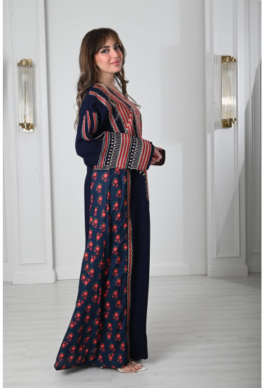 جلابيه نسائي ليوم التاسيس مطرزه بالخيوط الملونه