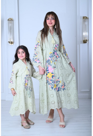 جلابيه بناتي بتطريز مميز وراقي مقاسات كبيرة