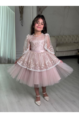 فستان فخم للبنات بتطريز فاخر وتصميم أميرات