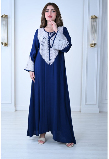 جلابية بتصميم مريح وأنيق للأجواء الصيفية