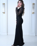 فستان سهرة أسود أنيق بأكمام شفافة مطرزة