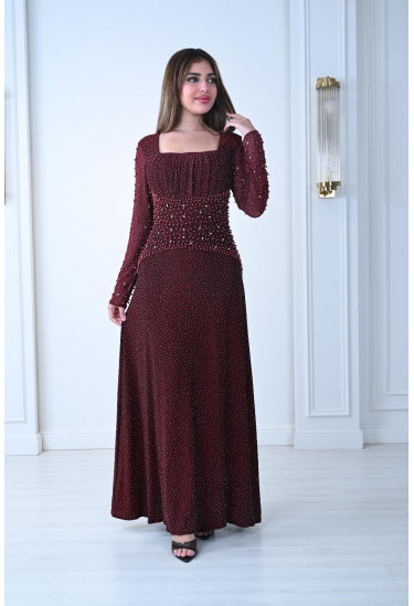 فستان سهرة مزين بترتر لامع وتصميم أنيق فستان سهرة مزين بترتر لامع وتصميم أنيق