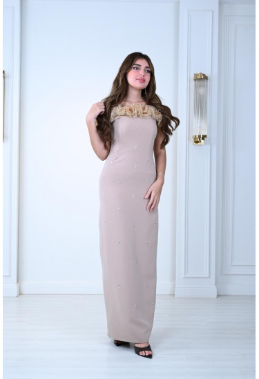 فستان أنيق مزين بكشكشة فاخرة