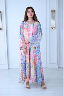 جلابية بوهيمية مطبّعة بطابع شرقي أنيق