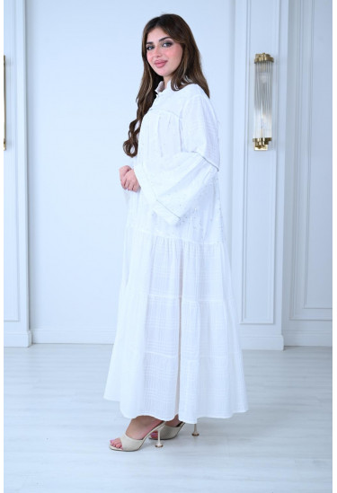 فستان فضفاض بتصميم عصري انيق