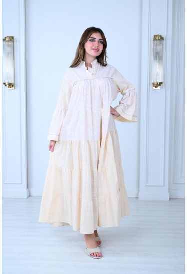 فستان فضفاض بتصميم عصري انيق