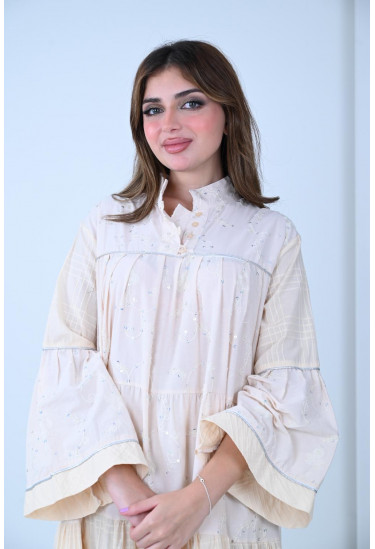 فستان فضفاض بتصميم عصري انيق