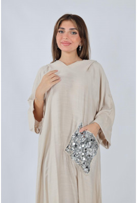 جلابيه نسائي بغطاء رأس مزين بالترتر اللامع جلابيه نسائي بغطاء رأس مزين بالترتر اللامع