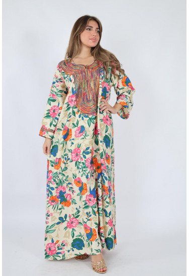 جلابية صيفية مطبوعة بالزهور مع تطريز ملون فاخر جلابية صيفية مطبوعة بالزهور مع تطريز ملون فاخر