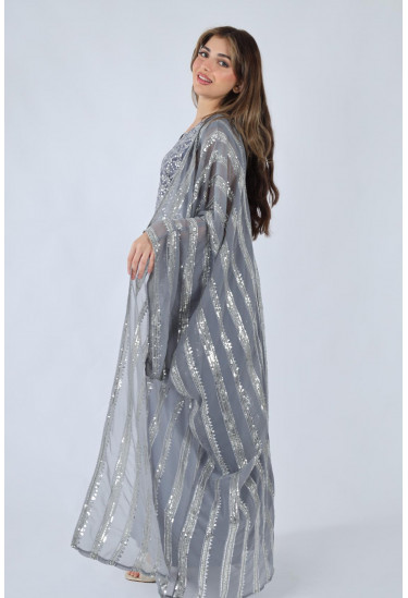 جلابية مميزة بتطريز لامع