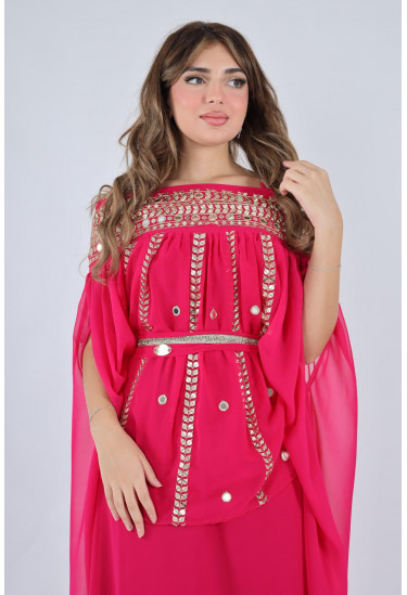 قفطان فاخر بتطريز مرايا وأكمام كاب