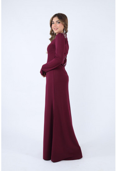 فستان سهرة أنيق بتطريز فخم فستان سهرة أنيق بتطريز فخم