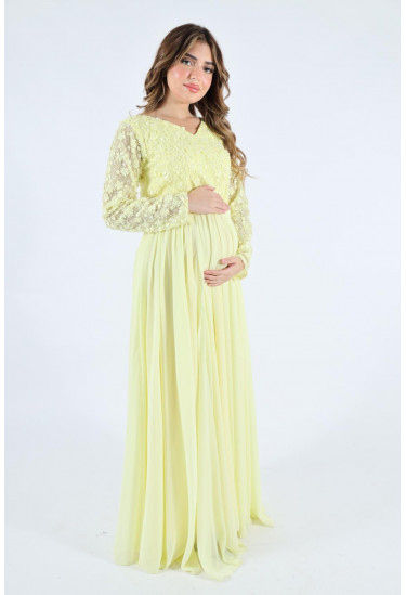 فستان بدانتيل فاخر وتنورة شيفون واسعة لإطلالة مشرقة