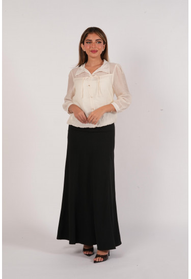 بلوزة  أنيقة بياقة كلاسيكية وربطة ناعمة