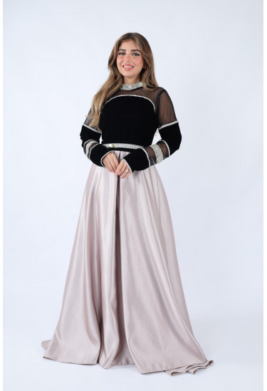 فستان سهرة ملكي بتصميم فاخر