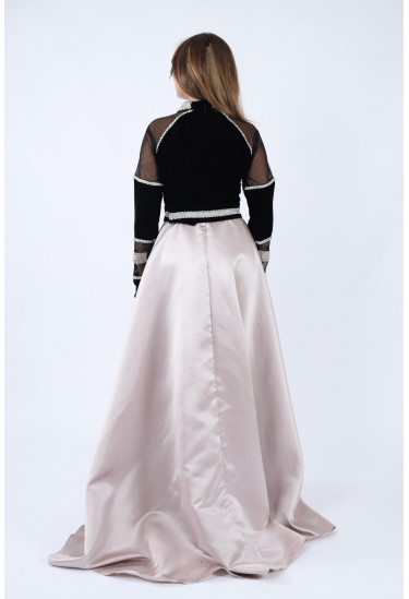 فستان سهرة ملكي بتصميم فاخر