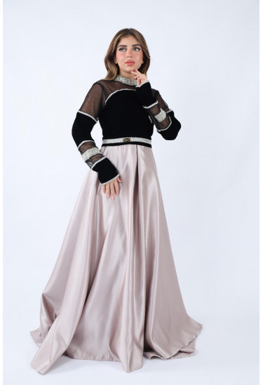 فستان سهرة ملكي بتصميم فاخر