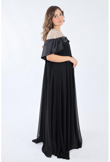 فستان سهرة  أنيق بتصميم راقٍ للمناسبات