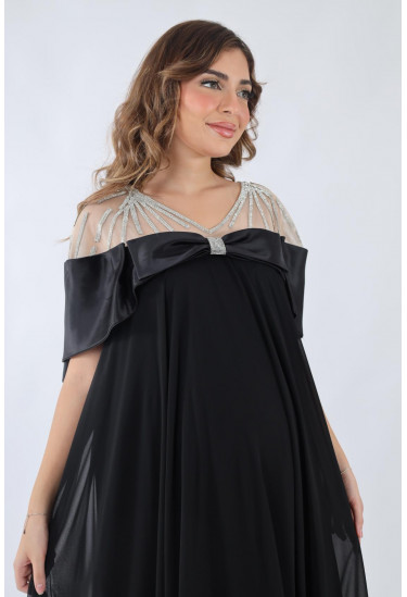 فستان سهرة  أنيق بتصميم راقٍ للمناسبات