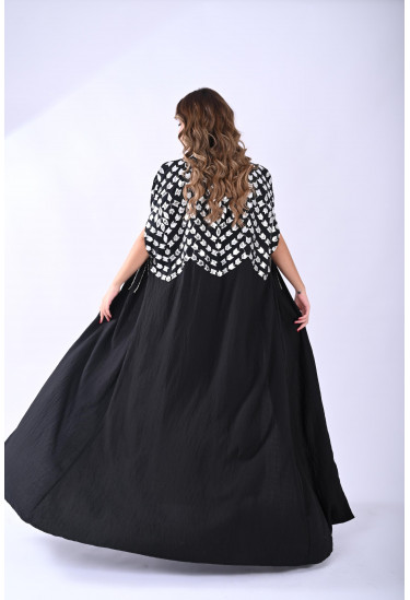 فستان سهرة طويل مع جلابية مطرزة