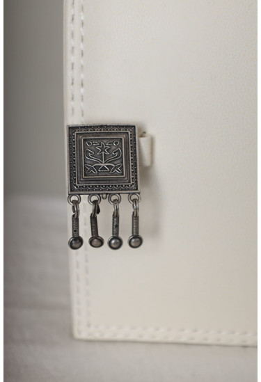  طقم إكسسوار تقليدي بتصميم هندسي 