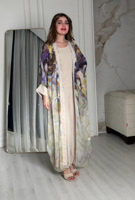 جلابيه مفتوحه بألوان متداخله جلابيه مفتوحه بألوان متداخله