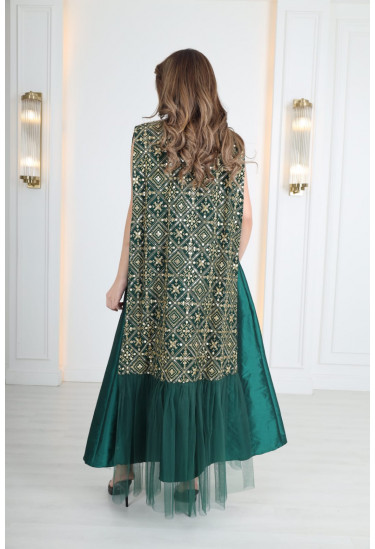 فستان نسائي بكيب مطرز بالترتر