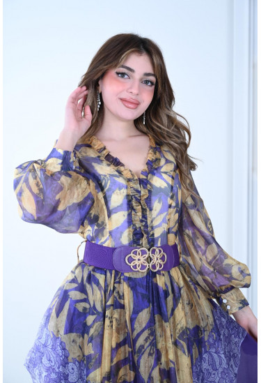 فستان أنيق بألوان ملكية وتصميم عصري