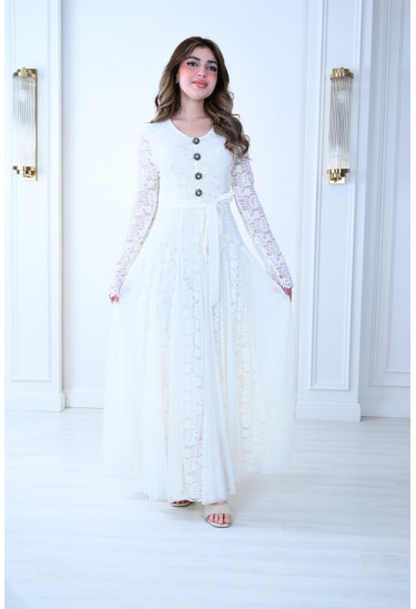 فستان نسائي دانتيل مع زخارف رقيقة