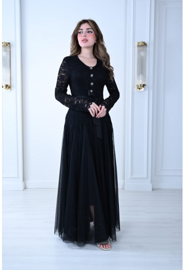 فستان نسائي دانتيل مع زخارف رقيقة