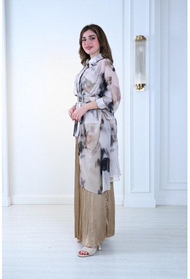 طقم نسائي كاجول لإطلالة راقية بطابع أنيق ومريح 