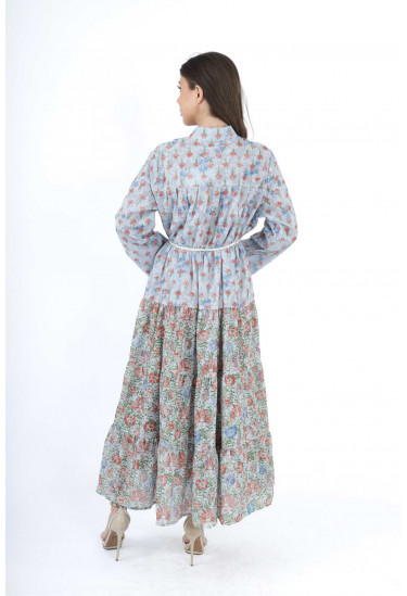 فستان نسائي مزين بالزهور 