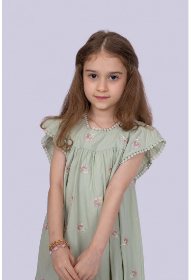 فستان بناتي بنقوش رقيقه