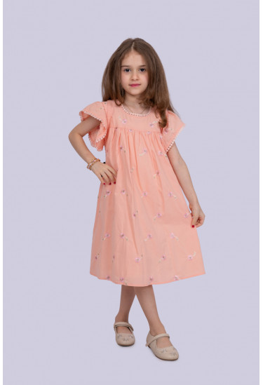 فستان بناتي بتطريز رقيق