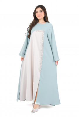 جلابية نسائية مرصعة بالؤلؤ